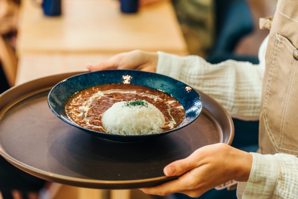「当たり前のことをただひたすら続けていく大切さを学びました」カレー店 K・Tさん(実践歴 13年)